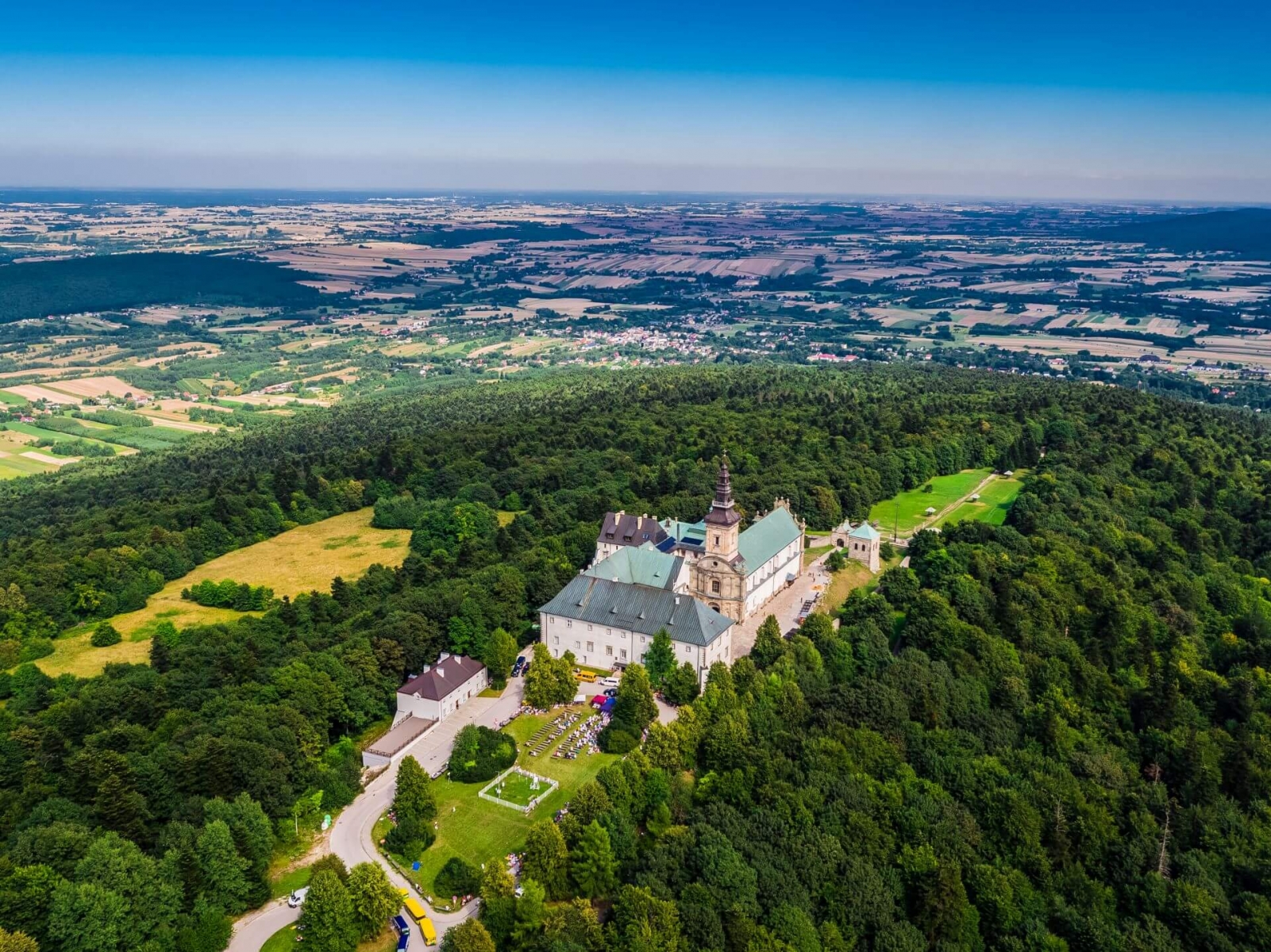 Łysa Góra (Święty Krzyż) – zdjęcie z drona